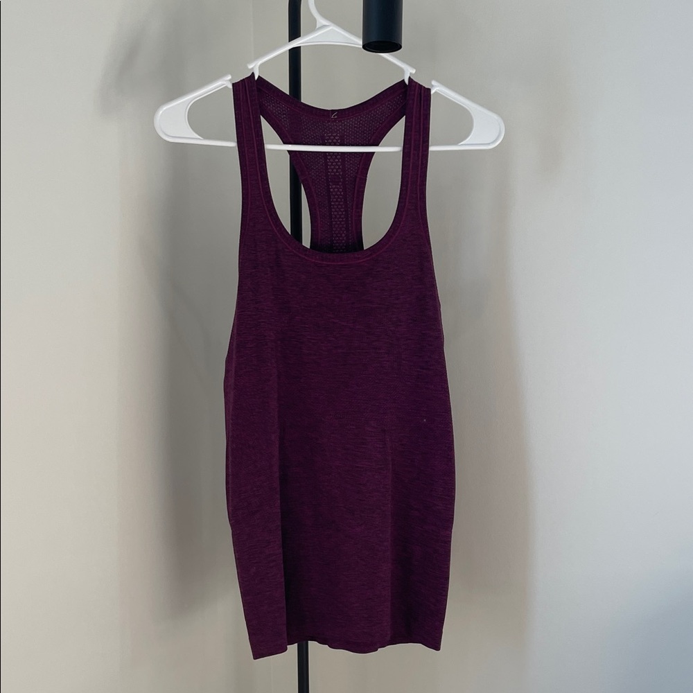 Lululemon Swiftly Tech Racerback Tank Top
Hip Length